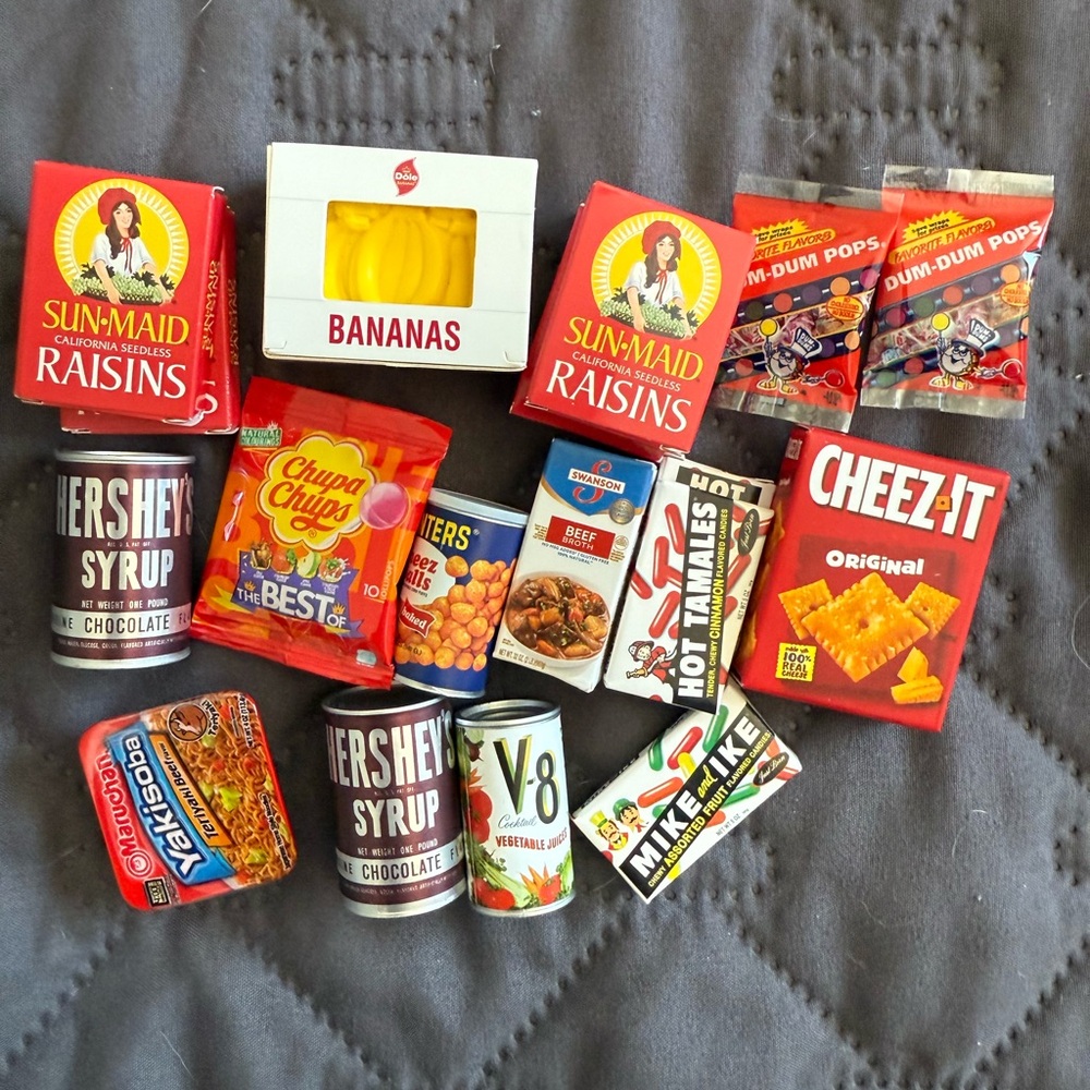 Mini Brands Retro, Foodie and Disney set - Picture 3 of 3